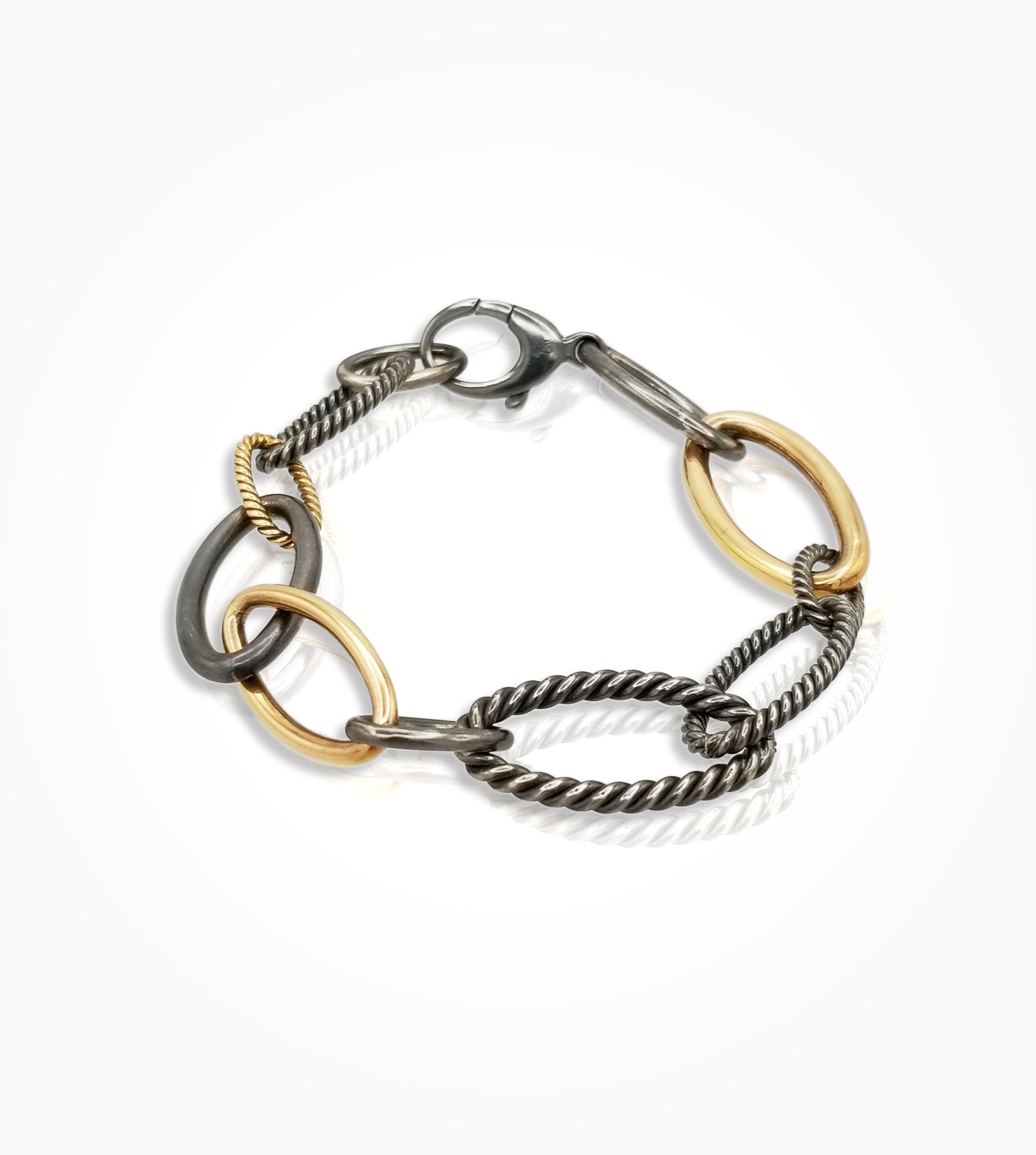 BR07303--SIL-18KP-twisted-and-smooth-link-bracelet