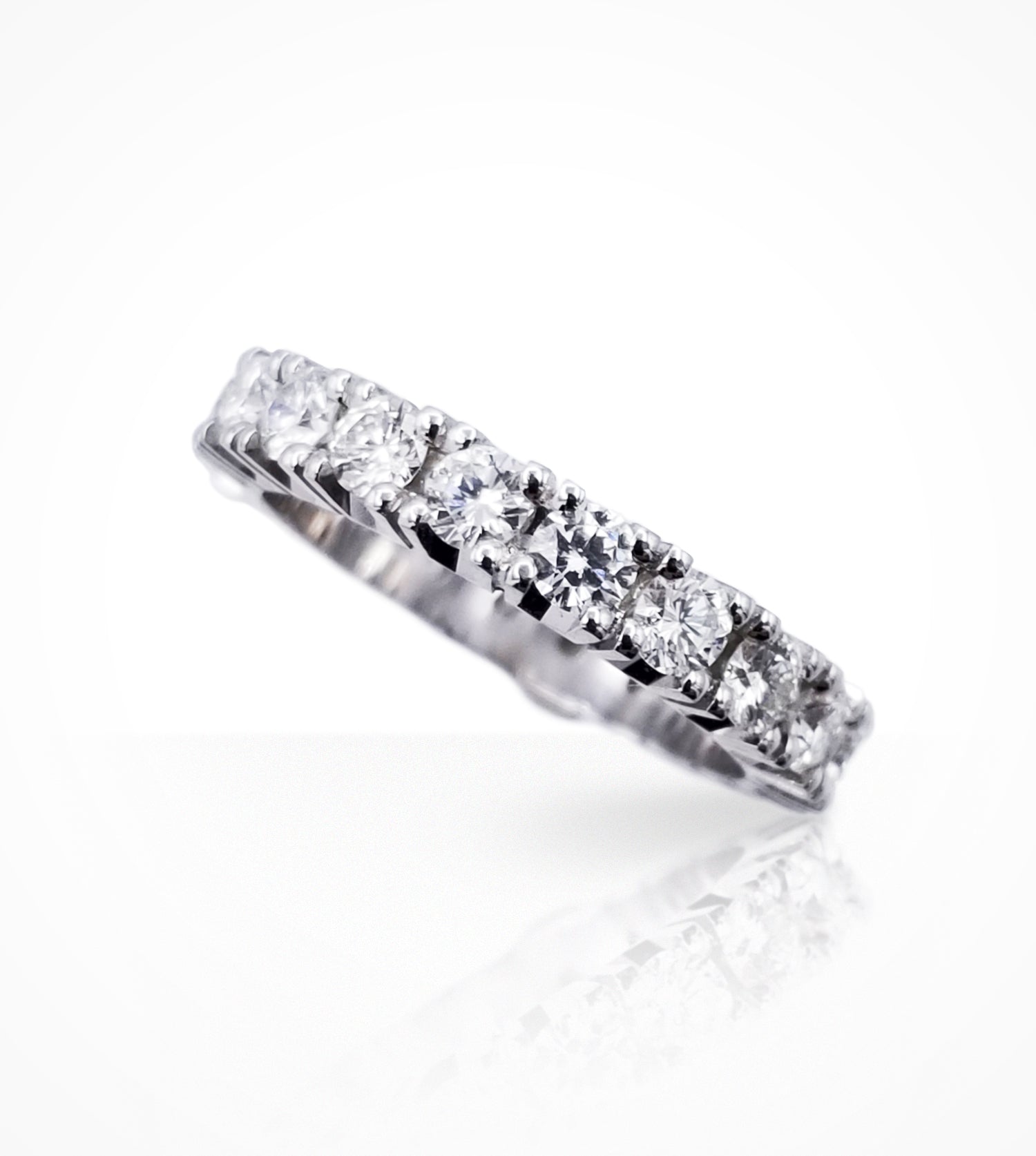 RE-002599 18K white gold eternity band, 20 diamonds=2.32cts g si1