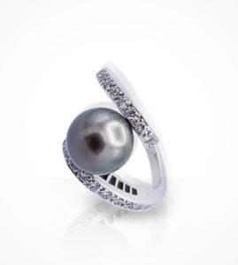 RO-002794 18KW Tahitian pearl and diamond Ring ready-to-wear jewellery at Secrett.ca in Toronto Downtown Yorkville