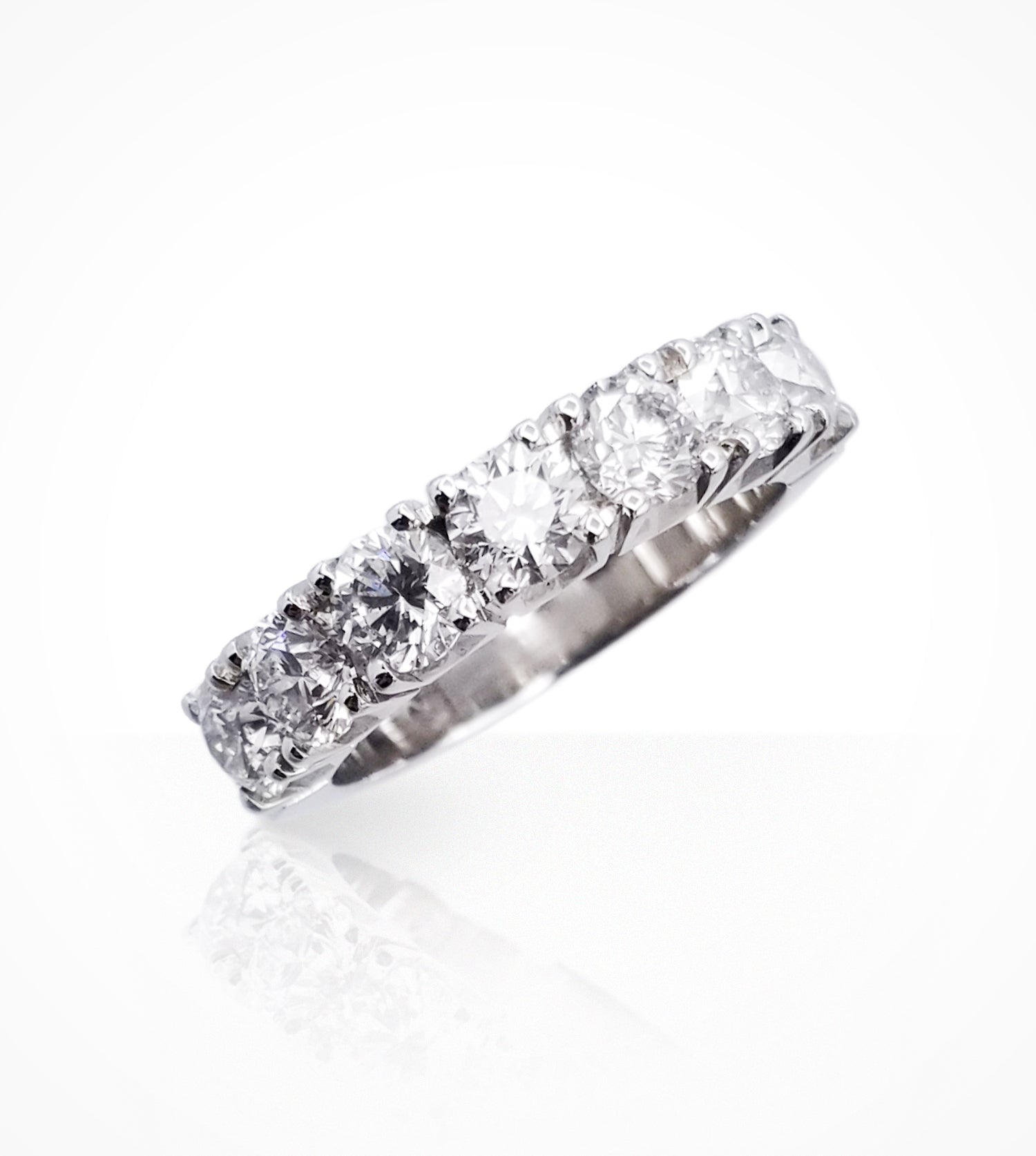 WB00020 18K white gold 7 diamond band=2.14cts gh, si1. $8700.00 ready-to-wear jewellery at Secrett.ca in Toronto Downtown Yorkville gh si1 $8700.00 