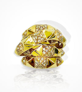 RG00164 18kt yellow gold five band pyramid diamond ring